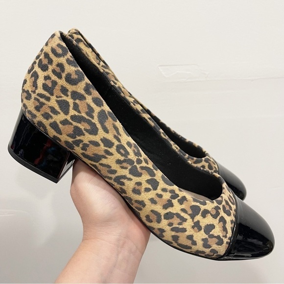 Clarks Collection Marilyn Sara Pump Size 11 Square Toe - Picture 1 of 12
